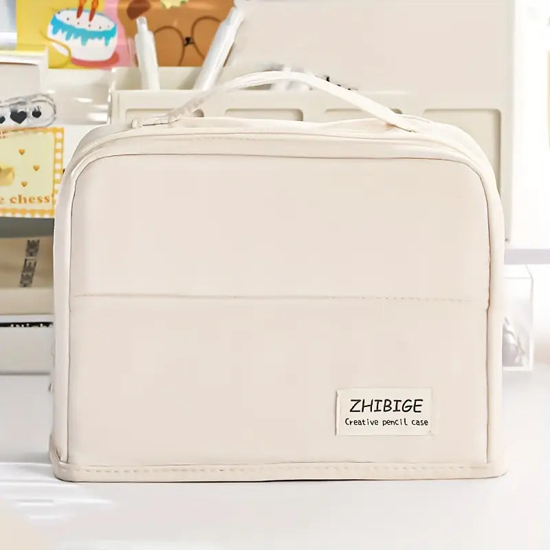 LuxeHold™ – Portable Multi-Layer Makeup Bag