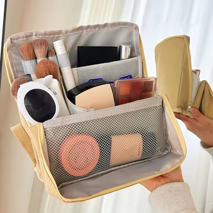 LuxeHold™ – Portable Multi-Layer Makeup Bag