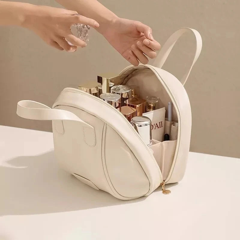 LumiLuxe™ - Travel Beauty Bag